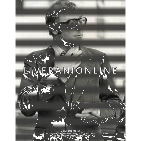 ST-RETROSPETTIVA MICHAEL CAIINE ATTORE NELLA FOTO MICHAEL CAINE A CANNES NELL\'ANNO 1974 AG GIOVANNI LIVERANI-AG ALDO LIVERANI SAS