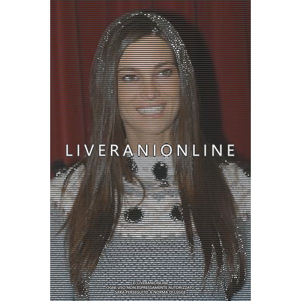 MILANO 7-2-06 TEATRO MANZONI CONFERENZA STAMPA DI PRESENTAZIONE DELLO SPETTACOLO LIOLA NELLA FOTO: MANUELA ARCURI PH: AG. ALDO LIVERANI 