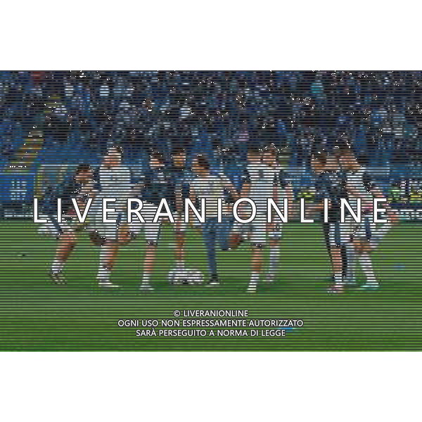 TVEM May 23, 2025 Como, Italy - Como 1907 vs FC Inter - Italian soccer serie A 2024/25 - Giuseppe Sinigaglia Stadium. In the pic: Players of FC Inter warms up ©TVEM Emmanuele Mastrodonato - AGENZIA ALDO LIVERANI SAS