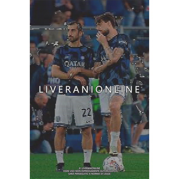TVEM May 23, 2025 Como, Italy - Como 1907 vs FC Inter - Italian soccer serie A 2024/25 - Giuseppe Sinigaglia Stadium. In the pic: Henrikh Mkhitaryan of FC Inter and Francesco Acerbi of FC Inter ©TVEM Emmanuele Mastrodonato - AGENZIA ALDO LIVERANI SAS