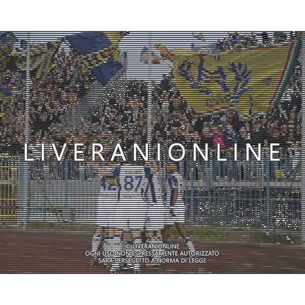 Suat Serdar of Hellas Verona FC celebrates with team during Empoli FC vs Hellas Verona FC, 38° Serie A Enilive 2024-25 game at Carlo Castellani stadium in Empoli (FI), Italy, on May 25, 2025. (Photo by Davide Casentini)- AGENZIA ALDO LIVERANI SAS