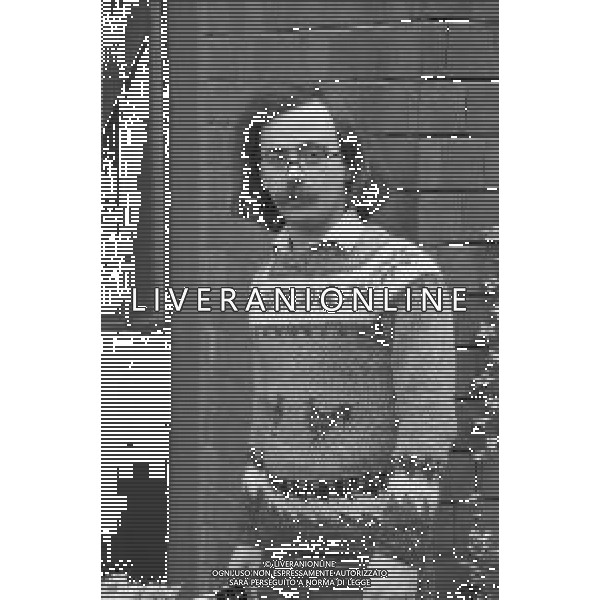 NEG-RETROSPETTIVA MAURIZIO NICHETTI ATTORE NELLA FOTO MAURIZIO NICHETTI NELL\'ANNO 1979 A MILANO NEGLI STUDI DI BRUNO BOZZETTO AG ALDO LIVERANI SAS 
