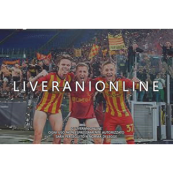 TVEM May 25, 2025 Roma, Italy - SS Lazio vs US Lecce - Italian soccer serie A 2024/25 - Olympic Stadium. In the pic: players of US Lecce celebrates the victory ©TVEM Emmanuele Mastrodonato - AGENZIA ALDO LIVERANI SAS