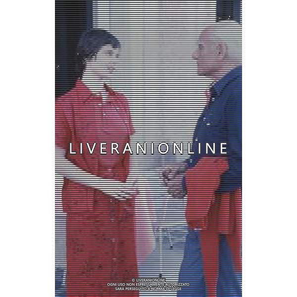 DIAP-RETROSPETTIVA ALBERTO MORAVIA SCRITTORE NELLA FOTO ALBERTO MORAVIA A VENEZIA NLL\'ANNO 1979 CON ISABELLA ROSSELLINI AG ALDO LIVERANI SAS  