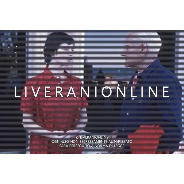 DIAP-RETROSPETTIVA ALBERTO MORAVIA SCRITTORE NELLA FOTO ALBERTO MORAVIA A VENEZIA NLL\'ANNO 1979 CON ISABELLA ROSSELLINI AG ALDO LIVERANI SAS 