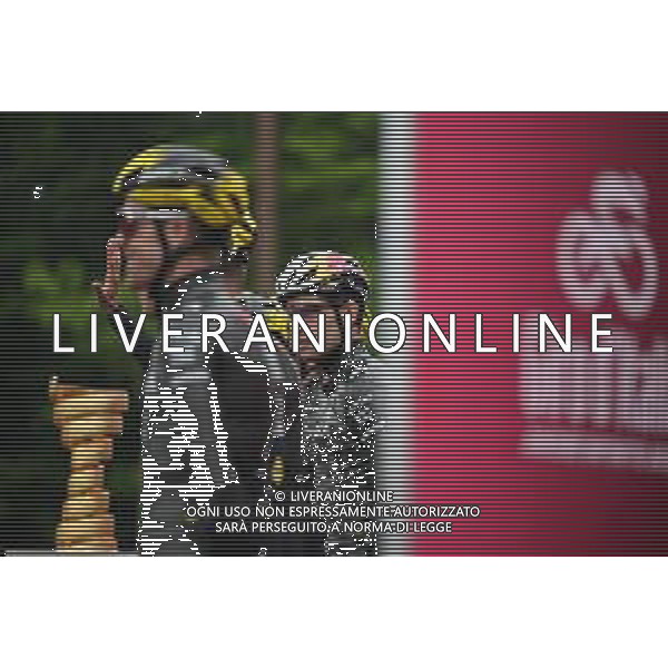 27-05-2025 Giro D\'italia; Tappa 16 Piazzola Sul Brenta - Brentonico San Valentino; 2025, Visma - Lease A Bike; Van Aert, Wout; Piazzola Sul Brenta; ©SIROTTI - AGENZIA ALDO LIVERANI SAS