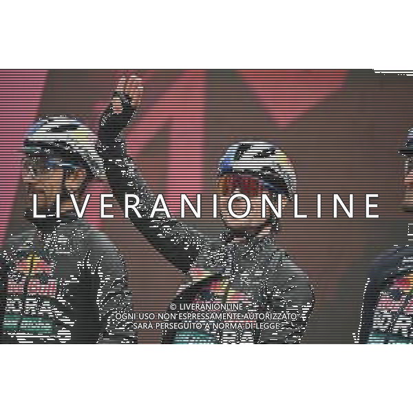 27-05-2025 Giro D\'italia; Tappa 16 Piazzola Sul Brenta - Brentonico San Valentino; 2025, Red Bull - Bora Hansgrohe; Roglic, Primoz; Piazzola Sul Brenta; ©SIROTTI - AGENZIA ALDO LIVERANI SAS