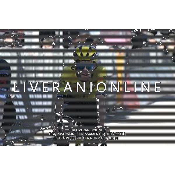 27-05-2025 Giro D\'italia; Tappa 16 Piazzola Sul Brenta - Brentonico San Valentino; 2025, Visma - Lease A Bike; Yates, Simon; Brentonico San Valentino; ©SIROTTI - AGENZIA ALDO LIVERANI SAS