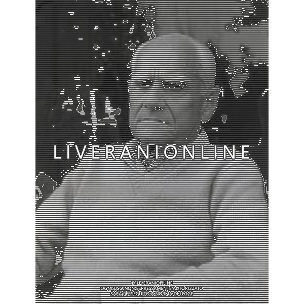 NEG-RETROSPETTIVA ALBERTO MORAVIA SCRITTORE NELLA FOTO ALBERTO MORAVIA A VENEZIA NELL\'ANNO 1981 AG ALDO LIVERANI SAS