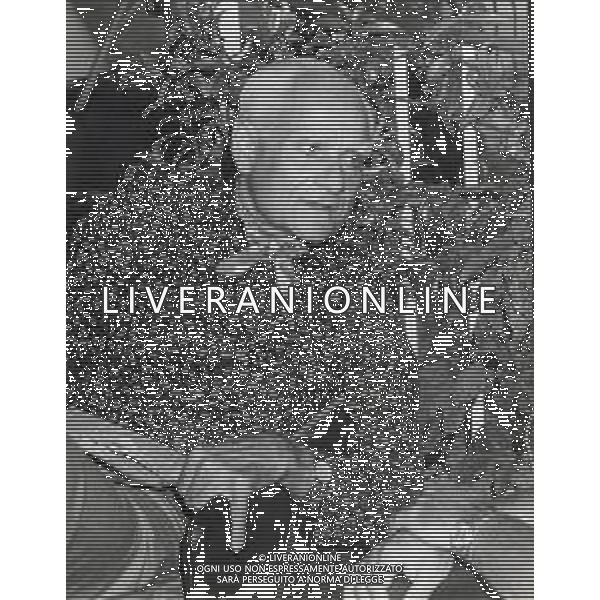 NEG-RETROSPETTIVA ALBERTO MORAVIA SCRITTORE NELLA FOTO ALBERTO MORAVIA A VENEZIA NELL\'ANNO 1981 AG ALDO LIVERANI SAS