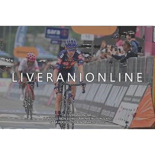28-05-2025 Giro D\'italia; Tappa 17 San Michele All\'adige - Bormio; 2025, Picnic - Postnl; Bardet, Romain; Bormio; foto stefano sirotti-ag aldo liverani sas