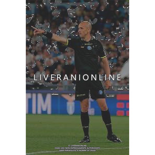 TVEM May 25, 2025 Roma, Italy - SS Lazio vs US Lecce - Italian soccer serie A 2024/25 - Olympic Stadium. In the pic: the referee Michael Fabbri of Ravenna ©TVEM Emmanuele Mastrodonato - AGENZIA ALDO LIVERANI SAS