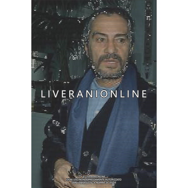DIAP-RETROSPETTIVA NINO MANFREDI ATTORE NELLA FOTO NINO MANFREDI A MILANO IN TERRAZZA MARTINI NELL\'ANNO 1982 AG ALDO LIVERANI SAS