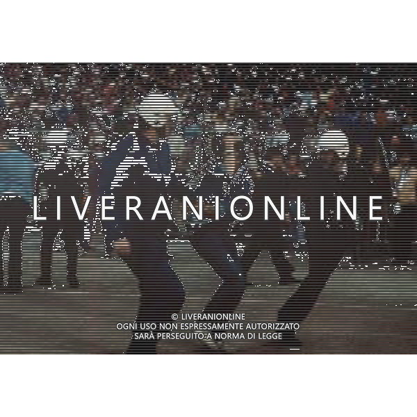 FINALE DI COPPA CAMPIONI JUVENTUS-LIVERPOOL A BRUXELLES STADIO HEYSEL 29/05/1985 NELLA FOTO LA TRAGEDIA CON TRENTANOVE VITTIME AGENZIA GIOVANNI LIVERANI-ALDO LIVERANI S A S