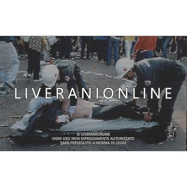 FINALE DI COPPA CAMPIONI JUVENTUS-LIVERPOOL A BRUXELLES STADIO HEYSEL 29/05/1985 NELLA FOTO LA TRAGEDIA CON TRENTANOVE VITTIME AGENZIA GIOVANNI LIVERANI-ALDO LIVERANI S A S