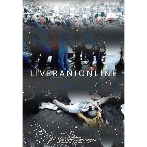 FINALE DI COPPA CAMPIONI JUVENTUS-LIVERPOOL A BRUXELLES STADIO HEYSEL 29/05/1985 NELLA FOTO LA TRAGEDIA CON TRENTANOVE VITTIME AGENZIA GIOVANNI LIVERANI-ALDO LIVERANI S A S