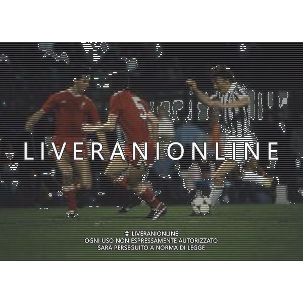 Juventus - Liverpool finale Champions League Stadio Heysel di Bruxelles 29/05/1985 nella foto Zbigniew Boniek ph archivio agenzia aldo liverani