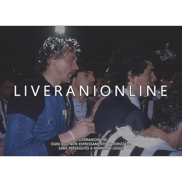 Juventus - Liverpool finale Champions League Stadio Heysel di Bruxelles 29/05/1985 nella foto esultanza festeggiamenti a fine gara di Stefano Tacconi ph archivio agenzia aldo liverani