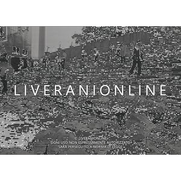 29-05-1985 STADIO HEYSEL FINALE DI COPPA DEI CAMPIONI JUVENTUS LIVERPOOL NELLA FOTO INCIDENTI PRIMA DELLA PARTITA CON LA MORTE DI 39 TIFOSI AG ALDO LIVERANI SAS