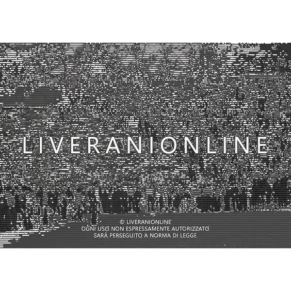 29-05-1985 STADIO HEYSEL FINALE DI COPPA DEI CAMPIONI JUVENTUS LIVERPOOL NELLA FOTO INCIDENTI PRIMA DELLA PARTITA CON LA MORTE DI 39 TIFOSI AG ALDO LIVERANI SAS