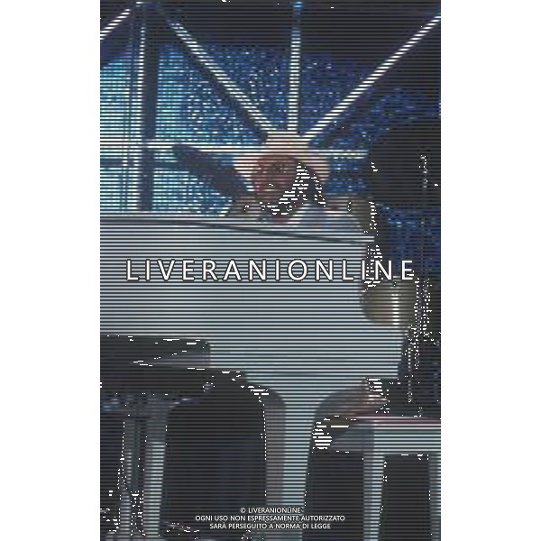 DIAP-RETROSPETTIVA ANTONELLO VENDITTI CANTANTE NELLA FOTO ANTONELLO VENDITTI A SAINT VINCENT ESTATE NELL\'ANNO 1983 AG ALDO LIVERANI SAS