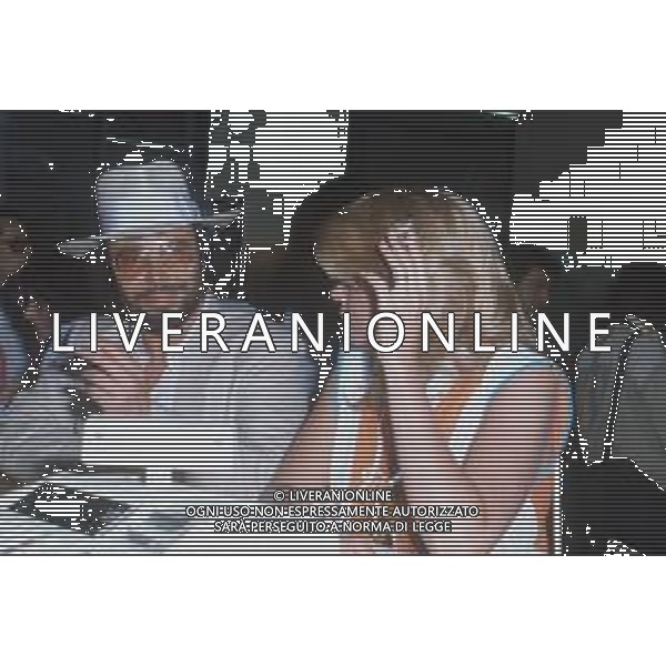 DIAP-RETROSPETTIVA ANTONELLO VENDITTI CANTANTE NELLA FOTO ANTONELLO VENDITTI A SAINT VINCENT ESTATE NELL\'ANNO 1983 AG ALDO LIVERANI SAS