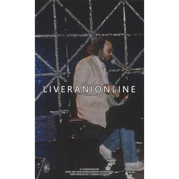 DIAP-RETROSPETTIVA ANTONELLO VENDITTI CANTANTE NELLA FOTO ANTONELLO VENDITTI A SAINT VINCENT ESTATE NELL\'ANNO 1983 AG ALDO LIVERANI SAS