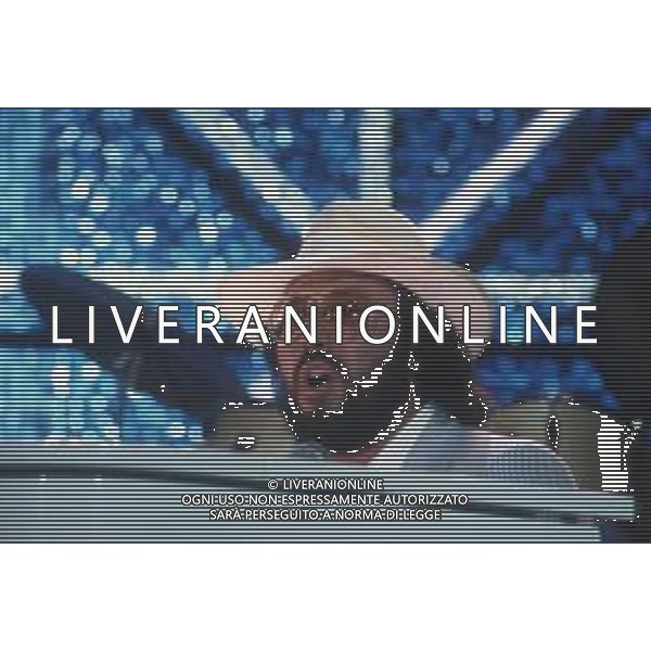 DIAP-RETROSPETTIVA ANTONELLO VENDITTI CANTANTE NELLA FOTO ANTONELLO VENDITTI A SAINT VINCENT ESTATE NELL\'ANNO 1983 AG ALDO LIVERANI SAS