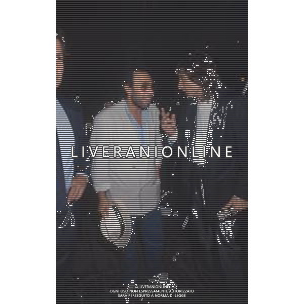 DIAP-RETROSPETTIVA ANTONELLO VENDITTI CANTANTE NELLA FOTO ANTONELLO VENDITTI A SAINT VINCENT ESTATE NELL\'ANNO 1983 CON CLAUDIO CECCHETTO AG ALDO LIVERANI SAS