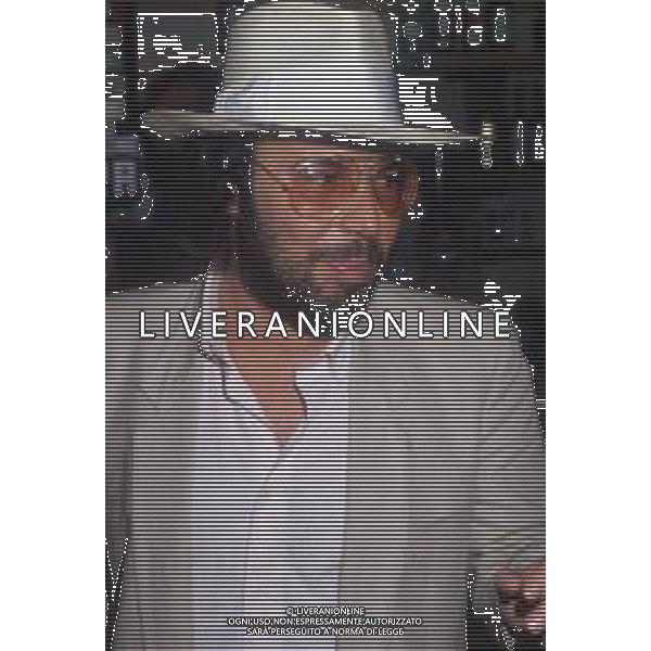 DIAP-RETROSPETTIVA ANTONELLO VENDITTI CANTANTE NELLA FOTO ANTONELLO VENDITTI A SAINT VINCENT ESTATE NELL\'ANNO 1983 AG ALDO LIVERANI SAS