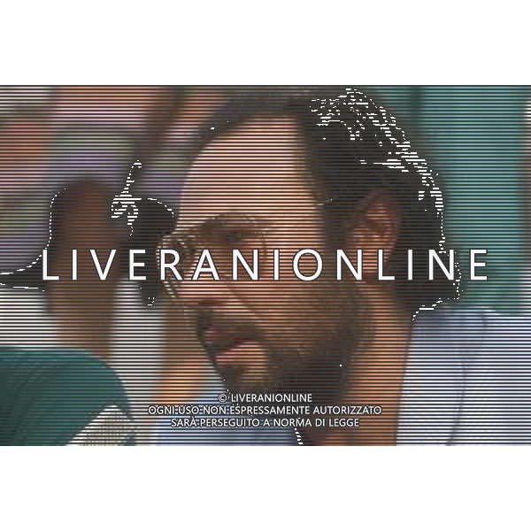 DIAP-RETROSPETTIVA ANTONELLO VENDITTI CANTANTE NELLA FOTO ANTONELLO VENDITTI A SAINT VINCENT ESTATE NELL\'ANNO 1983 AG ALDO LIVERANI SAS