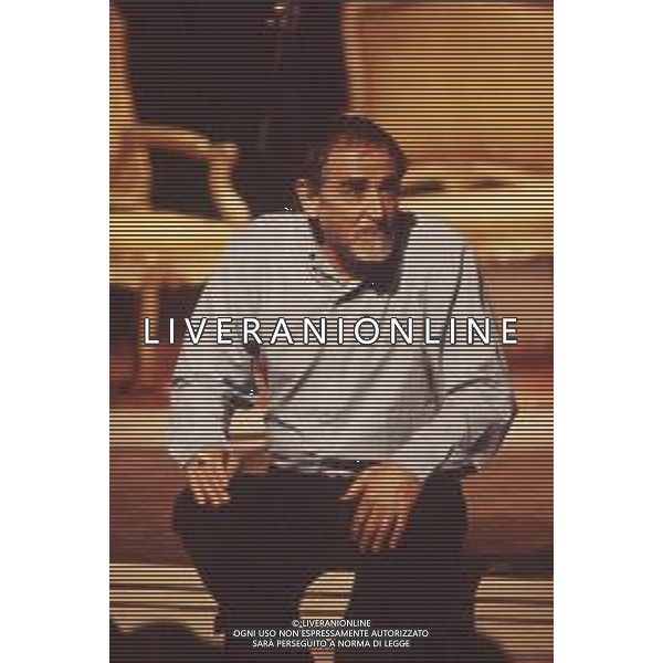 DIAP-RETROSPETTIVA VITTORIO GASSMAN ATTORE NELLA FOTO VITTORIO GASSMAN IN TEATRO AG THEMA-AG ALDO LIVERANI SAS