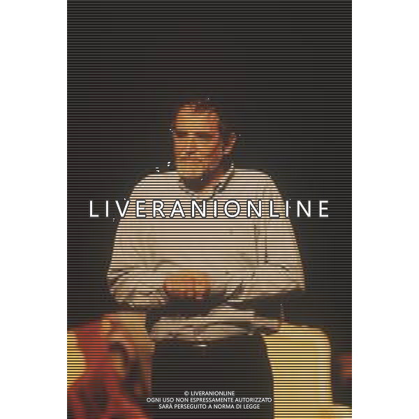 DIAP-RETROSPETTIVA VITTORIO GASSMAN ATTORE NELLA FOTO VITTORIO GASSMAN IN TEATRO AG THEMA-AG ALDO LIVERANI SAS