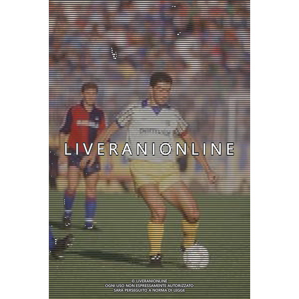 DIAP-RETROSPETTIVA ZANNONI DAVIDE CALCIATORE NELLA FOTO DAVIDE ZANNONI CON LA MAGLIA DEL PARMA CALCIO AG ALDO LIVERANI SAS