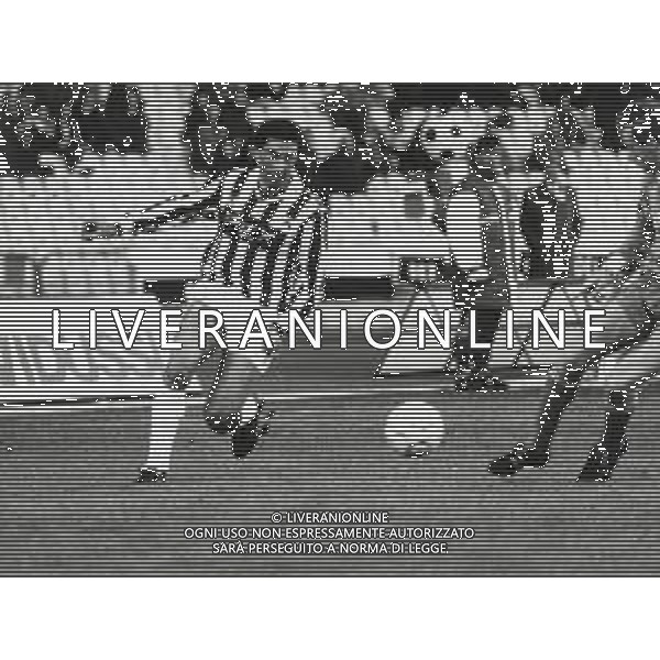 ST-RETROSPETTIVA ZANNONI DAVIDE CALCIATORE NELLA FOTO DAVIDE ZANNONI CON LA MAGLIA DELL\'UDINESE CALCIO AG ALDO LIVERANI SAS