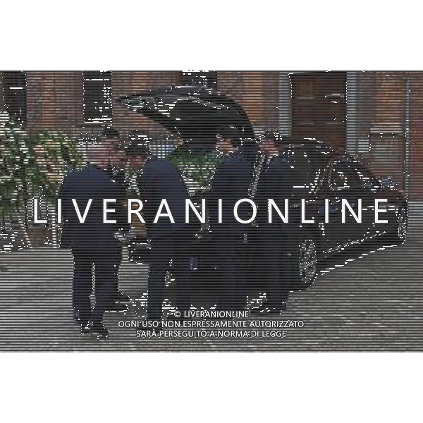 TVRG Funerale Pellegrini nella foto arrivo del feretro in basilica Milano 04-06-2025 Funerale di Ernesto Pellegrini presso la Basilica di Sant\'Ambrogio foto Roberto Garavaglia/Agenzia Aldo Liverani sas