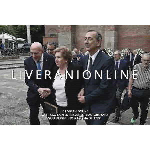TVRG Funerale Pellegrini nella foto a signora Ivana, moglie di Ernesto Pellegrini, tra Gabriele Albertini SX e Giuseppe Sala DX Milano 04-06-2025 Funerale di Ernesto Pellegrini presso la Basilica di Sant\'Ambrogio foto Roberto Garavaglia/Agenzia Aldo Liverani sas