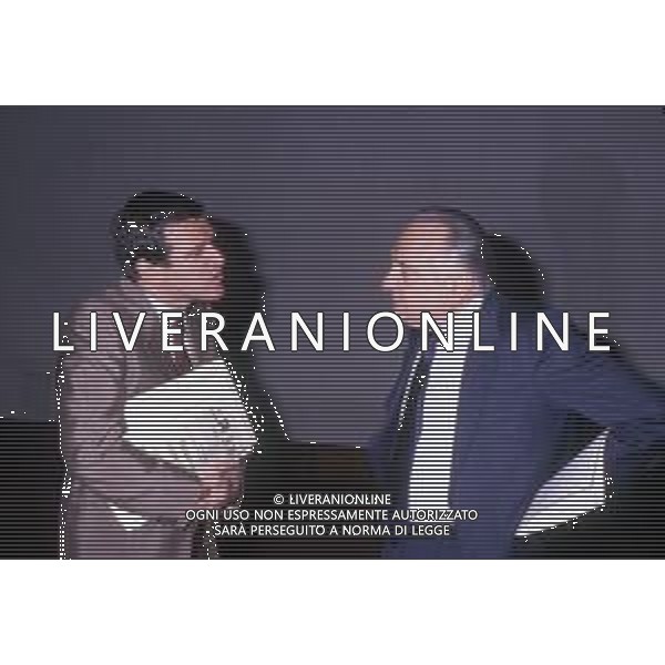 DIAP-RETROSPETTIVA GIORGIO BENVENUTO POLITICO NELLA FOTO GIORGIO BENVENUTO A MILANO CONVEGNO AIDS IL GIORNO 18-06-1999 CON ADOLFO BERIA DI ARGENTINE AG ALDO LIVERANI SAS