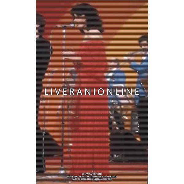 DIAP-RETROSPETTIVA DORA MORONI CANTANTE E PRESENTATRICE TELEVISIVA NELLA FOTO DORA MORONI AL FESTIVAL DI SANREMO NELL\'ANNO 1978 AG ALDO LIVERANI SAS