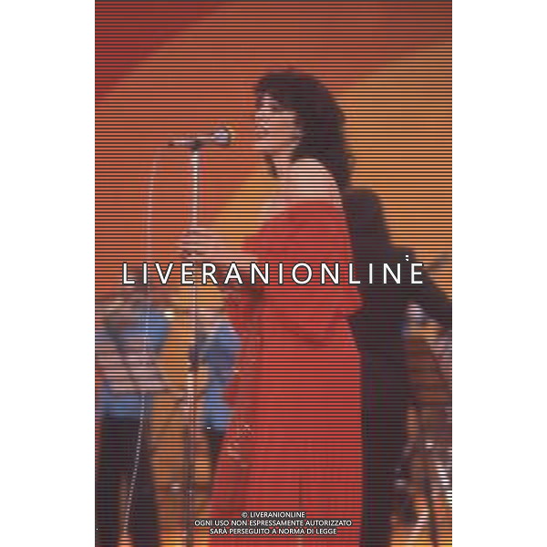 DIAP-RETROSPETTIVA DORA MORONI CANTANTE E PRESENTATRICE TELEVISIVA NELLA FOTO DORA MORONI AL FESTIVAL DI SANREMO NELL\'ANNO 1978 AG ALDO LIVERANI SAS