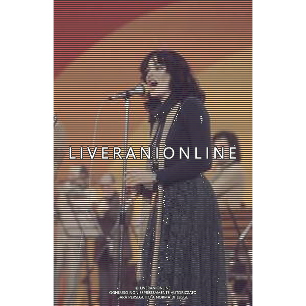 DIAP-RETROSPETTIVA DORA MORONI CANTANTE E PRESENTATRICE TELEVISIVA NELLA FOTO DORA MORONI AL FESTIVAL DI SANREMO NELL\'ANNO 1978 AG ALDO LIVERANI SAS
