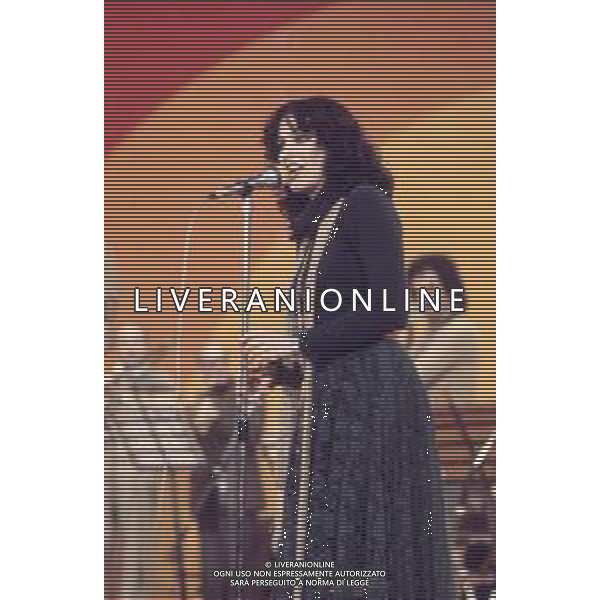 DIAP-RETROSPETTIVA DORA MORONI CANTANTE E PRESENTATRICE TELEVISIVA NELLA FOTO DORA MORONI AL FESTIVAL DI SANREMO NELL\'ANNO 1978 AG ALDO LIVERANI SAS