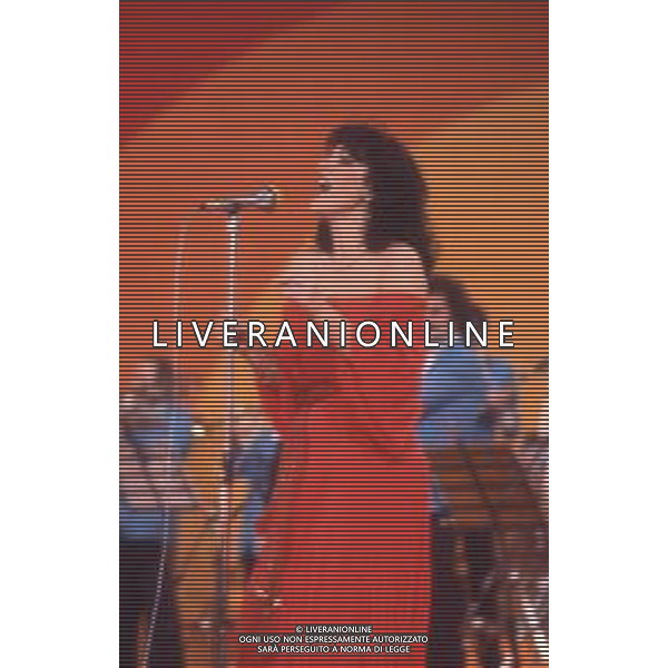 DIAP-RETROSPETTIVA DORA MORONI CANTANTE E PRESENTATRICE TELEVISIVA NELLA FOTO DORA MORONI AL FESTIVAL DI SANREMO NELL\'ANNO 1978 AG ALDO LIVERANI SAS
