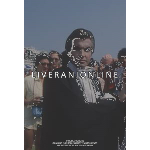 DIAP-RETROSPEETIVA GEORGE HAMILTON ATTORE NELLA FOTO GEORGE HAMILTON A CANNES NELL\'ANNO 1979 AG ALDO LIVERANI SAS