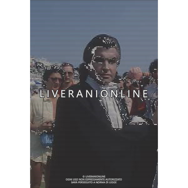 DIAP-RETROSPEETIVA GEORGE HAMILTON ATTORE NELLA FOTO GEORGE HAMILTON A CANNES NELL\'ANNO 1979 AG ALDO LIVERANI SAS