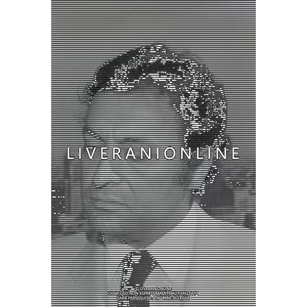 NEG-RETROSPETTIVA ZUBIN MEHTA DIRETTORE D\'ORCHESTRA NELLA FOTO ZUBIN MEHTA A MILANO IN TERRAZZA MARTINI NELL\'ANNO 1979 AG ALDO LIVERANI SAS