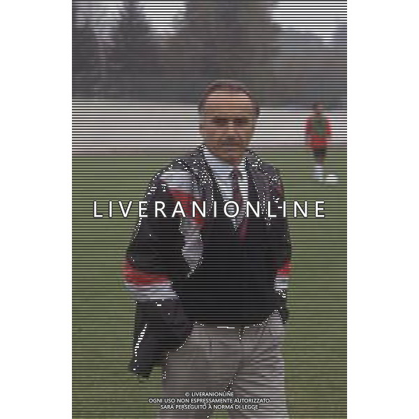 DIAP-RETROSPETTIVA UGO TOMEAZZI ALLENATORE MANTOVA CALCIO NELLA FOTO UGO TOMEAZZI ALLENATORE MANTOVA CALCIO NELL\'ANNO 1992-1994 AG ALDO LIVERANI SAS