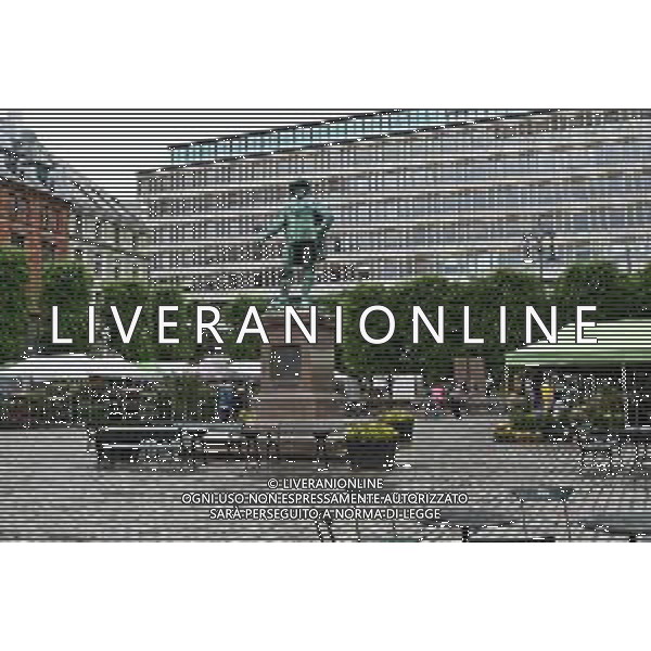 TVRG Panoramiche Oslo nella foto la statua di Christian IV in Stortorvet la piazza davanti alla Cattedrale di Oslo Oslo 06-06-2025 Panoramiche e luoghi simbolo della città di Oslo foto Roberto Garavaglia/Agenzia Aldo Liverani sas