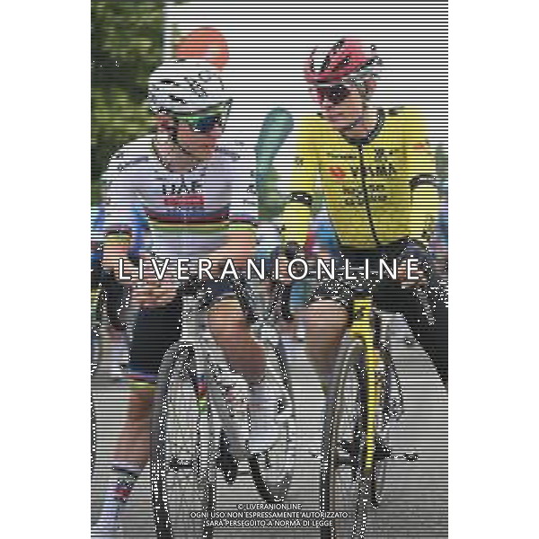 08-06-2025 Criterium Du Dauphine Libere; Tappa 01 Domerat - Montlucon; 2025, Uae Team Emirates - Xrg; 2025, Visma - Lease A Bike; Pogacar, Tadej; Vingegaard, Jonas; Domerat; ©SIROTTI - AGENZIA ALDO LIVERANI SAS