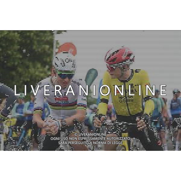 08-06-2025 Criterium Du Dauphine Libere; Tappa 01 Domerat - Montlucon; 2025, Uae Team Emirates - Xrg; 2025, Visma - Lease A Bike; Pogacar, Tadej; Vingegaard, Jonas; Domerat; ©SIROTTI - AGENZIA ALDO LIVERANI SAS